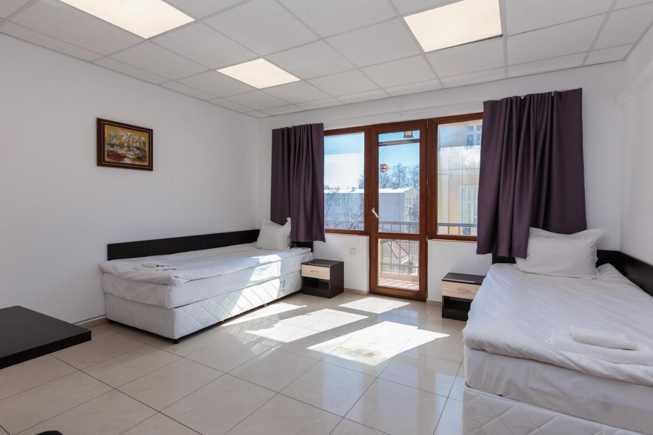 Стаи За Гости Хан Крум Burgas City Exterior foto